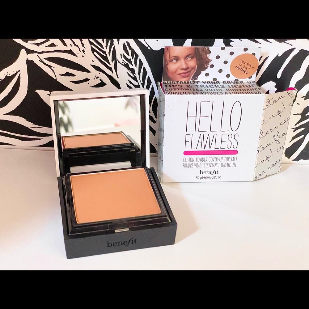 New Benefit hello flawless buildable full coverage powder in color Nutmeg.